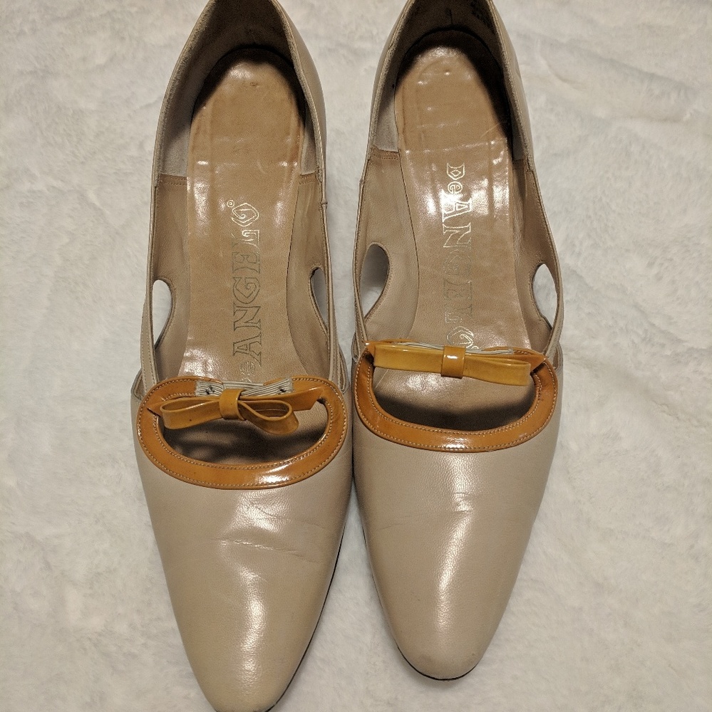 Vintage (1960s) kitty heels